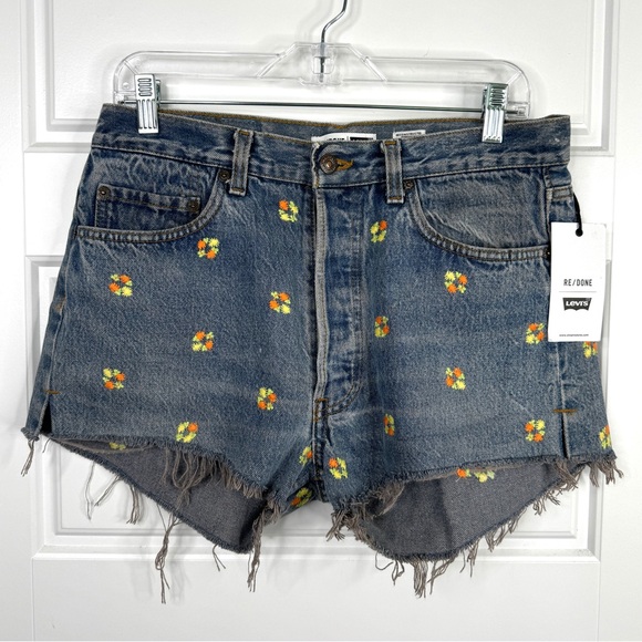 RE/DONE Levi’s The Short NEW Size 28 Floral Indigo Embroidered Jean Shorts - Picture 1 of 16